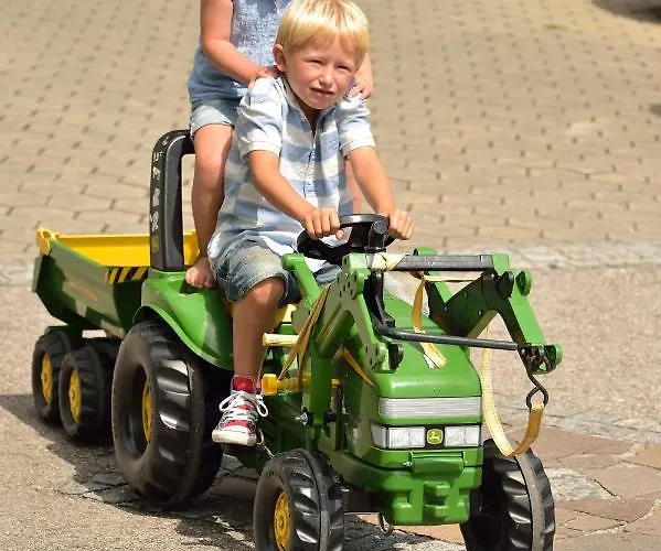 Reiterhof Suassbauer Фермерский дом *