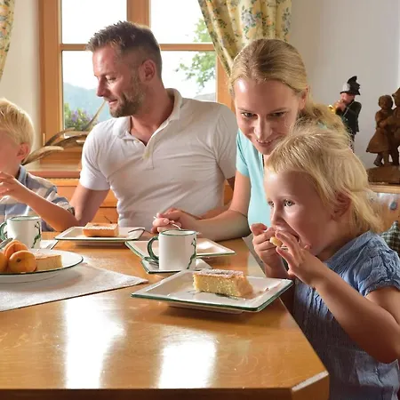 Reiterhof Suassbauer ファームステイ